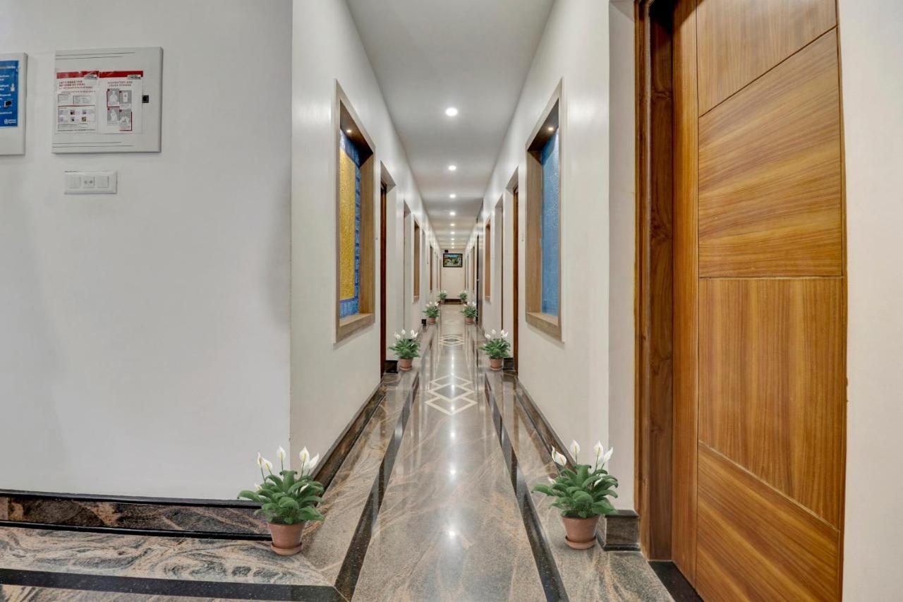 Oyo Townhouse 1070 Ramis Plaza Hotel Taliparamba Luaran gambar