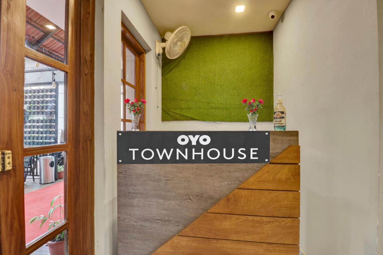 Oyo Townhouse 1070 Ramis Plaza Hotel Taliparamba Luaran gambar