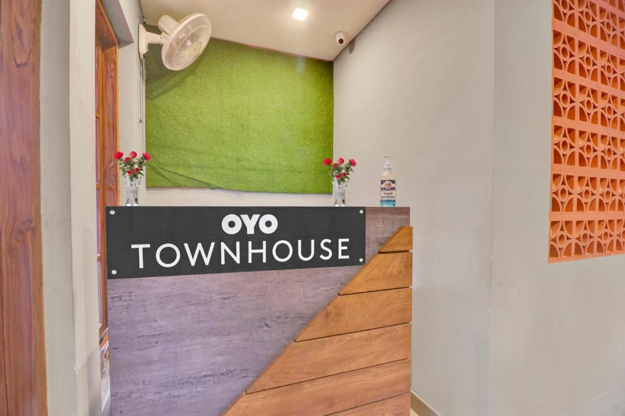 Oyo Townhouse 1070 Ramis Plaza Hotel Taliparamba Luaran gambar