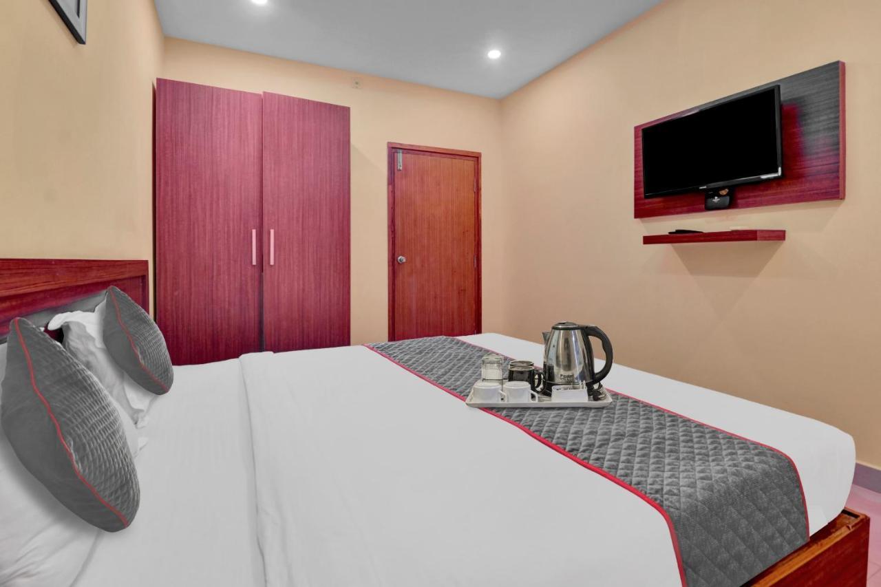 Oyo Townhouse 1070 Ramis Plaza Hotel Taliparamba Luaran gambar
