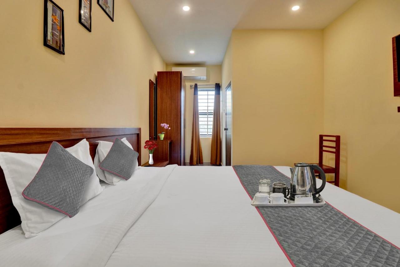 Oyo Townhouse 1070 Ramis Plaza Hotel Taliparamba Luaran gambar