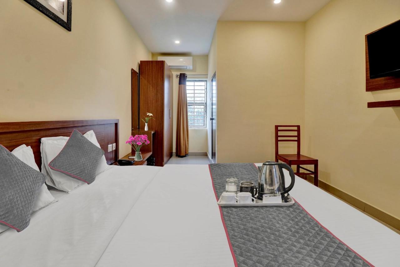 Oyo Townhouse 1070 Ramis Plaza Hotel Taliparamba Luaran gambar